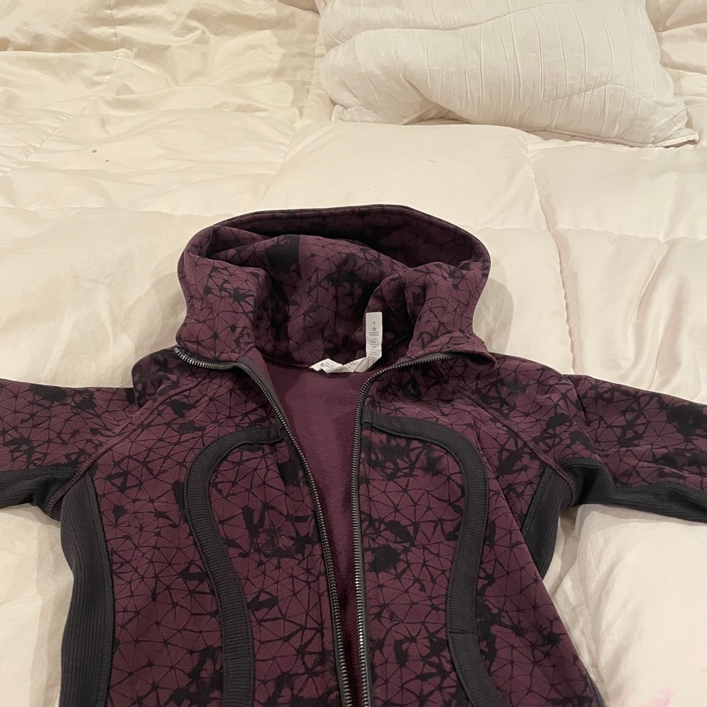 Lululemon jacket - Picture 2 of 3